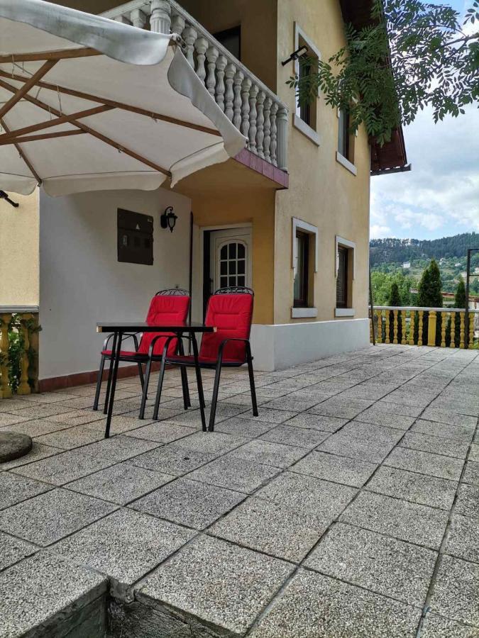 Fiar Apartment Сараево Екстериор снимка