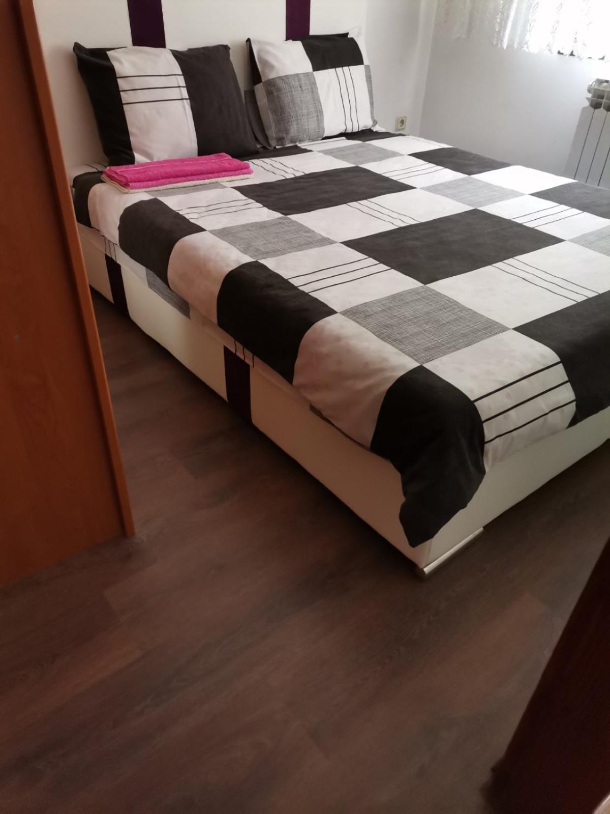Fiar Apartment Сараево Стая снимка